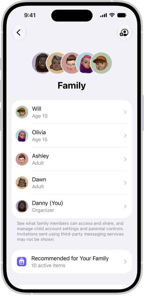 The Family Sharing screen in Settings. Five family members are listed. Below their names are the Family Checklist and below that are the Subscriptions and Purchase Sharing options.