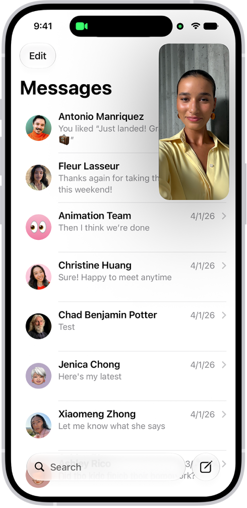 A FaceTime conversation taking place, while a note about kitchen decorating fills the rest of the screen.
