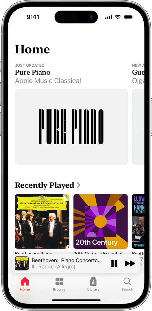 Một iPhone đang hiển thị tab Home trong Apple Music Classical. Ở đầu màn hình là một playlist nổi bật. Các playlist Recently Played nằm ở giữa màn hình và ở bên dưới đó là MiniPlayer, hiển thị bản nhạc hiện đang phát. Ở dưới cùng của màn hình là các nút Home, Browse, Library và Search.