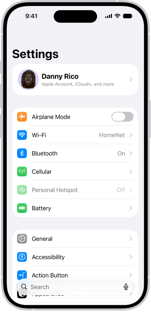La schermata Impostazioni che mostra che iPhone è connesso a una rete Wi-Fi chiamata HomeNet.