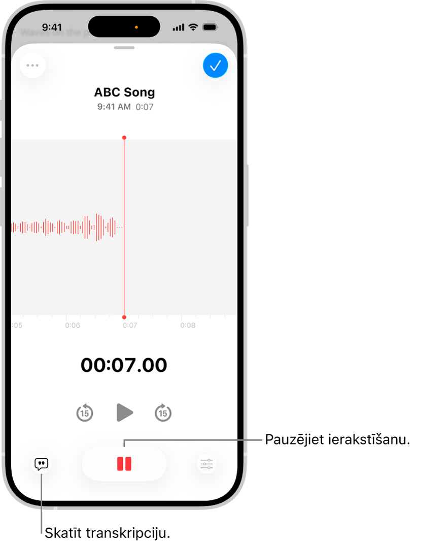 Voice Memos ieraksts, kurā redzama notiekoša ieraksta skaņas līkne, kā arī laika indikators un poga, lai pauzētu ierakstīšanu.