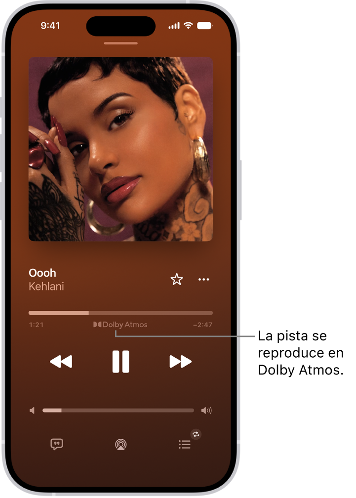La pantalla “Ahora suena” con el icono de Dolby&nbsp;Atmos en la pista que se está reproduciendo.