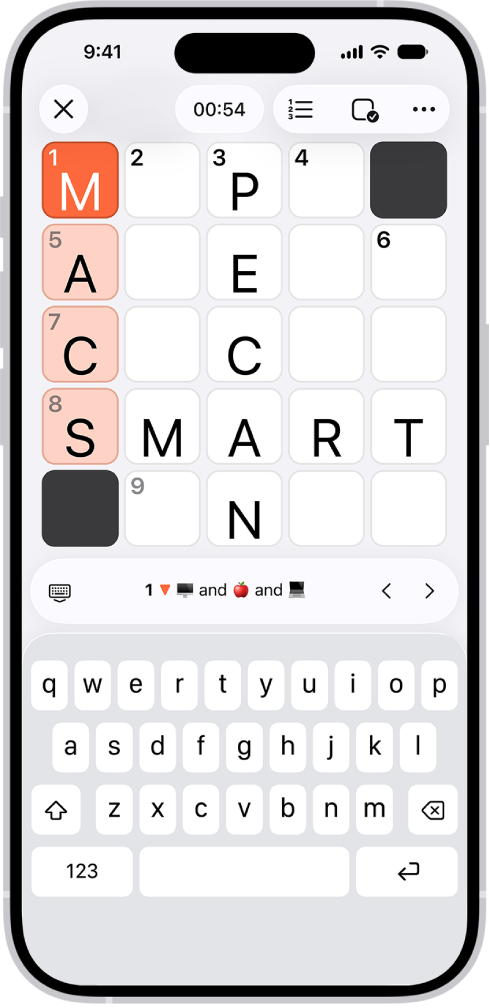 一部だけ埋められているミニクロスワードパズル。下部にヒントが開いています。