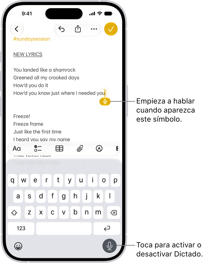 En la app Mail, el teclado en pantalla está abierto. Se selecciona el botón Dictado en la esquina inferior derecha de la pantalla y, debajo del punto de inserción en el campo de búsqueda, aparece el botón Dictado.