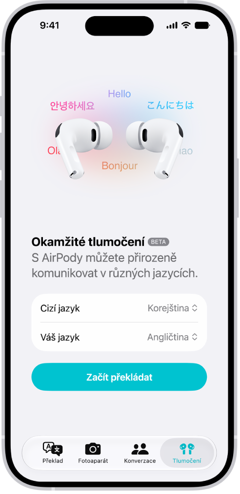 Aplikace Přeložit na iPhonu s&nbsp;otevřenou obrazovkou tlumočení. Na obrazovce jsou vidět dvě místní nabídky pro výběr jazyka druhé osoby a&nbsp;vašeho jazyka spolu s&nbsp;tlačítkem, kterým se tlumočení spouští.