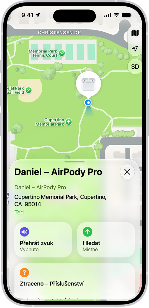 Obrazovka aplikace Najít na iPhonu. Na mapě Kuprtýna se zobrazuje poloha ÉrPodů&nbsp;Pro včetně adresy spolu s&nbsp;volbami Přehrát zvuk, Trasa a&nbsp;Nastavení.