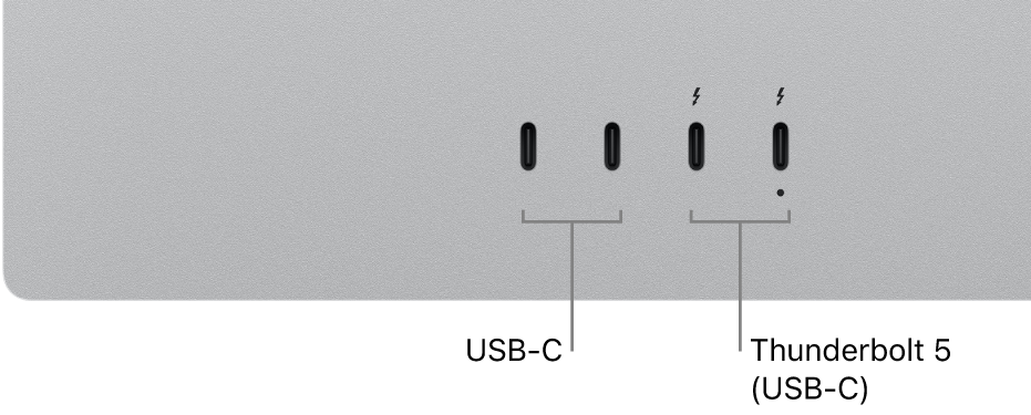 Krupni plan stražnje strane zaslona Studio Display XDR prikazuje dvije USB-C priključnice i dvije priključnice Thunderbolt 5 (USB-C).