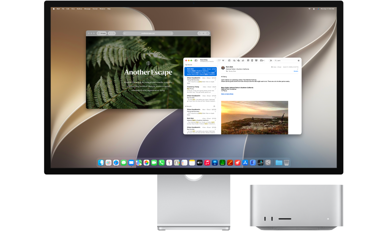 Mac Studio di samping layar. Di layar terbuka jendela app Mail dan jendela app Safari.