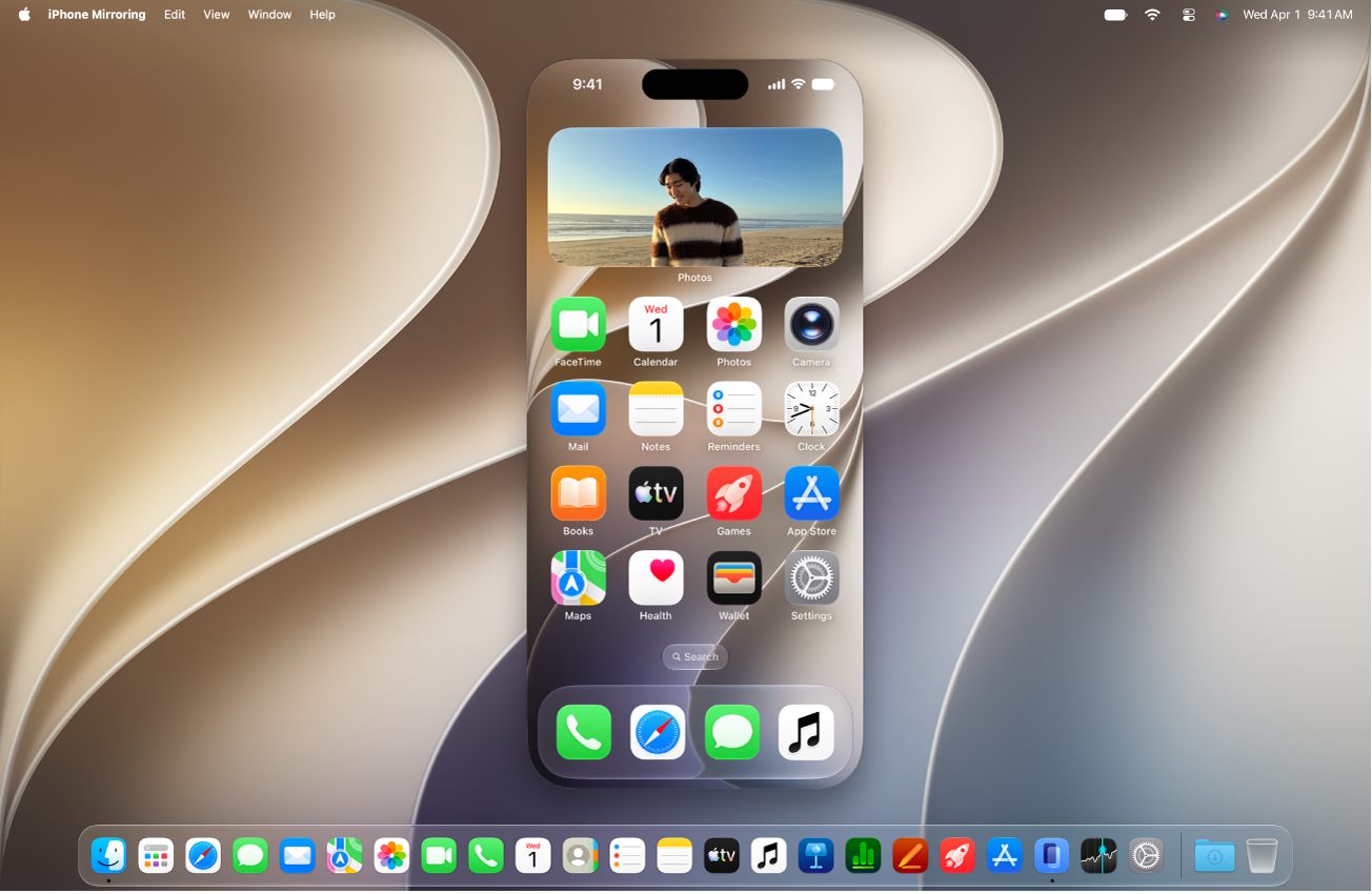 iPhone 镜像 App 出现在 Mac 电脑桌面上。