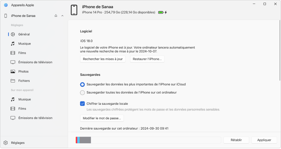 Un appareil sélectionné dans la barre latérale et les options de synchronisation affichées dans la fenêtre.