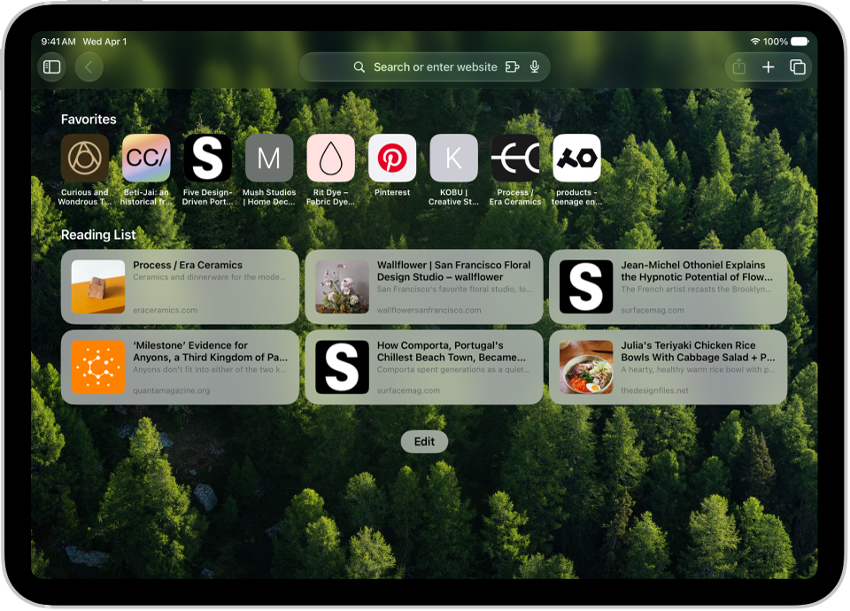 La page de démarrage de Safari, avec des sections pour les favoris et la liste de lecture. Dans la partie supérieure, de gauche à droite, se trouvent le bouton «&nbsp;Barre latérale&nbsp;», le bouton Précédent, le champ de recherche, le bouton Partager, le bouton «&nbsp;Nouvel onglet&nbsp;» et le bouton «&nbsp;Aperçu des onglets&nbsp;».