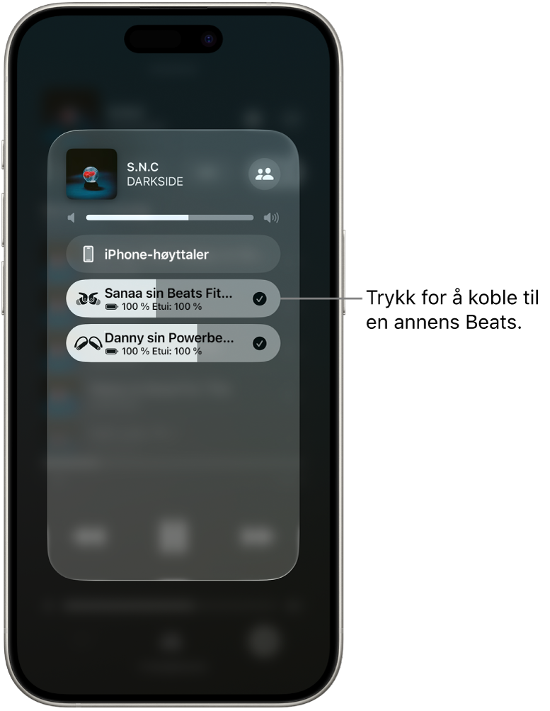 AirPlay-skjermen viser to par Beats koblet til samme iPhone mens en låt spilles av.