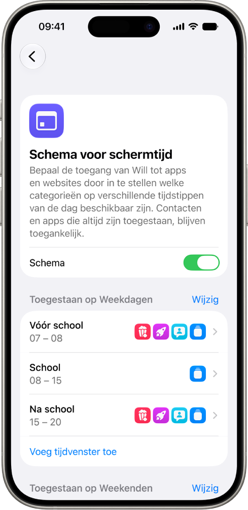 Het scherm 'Schema voor schermtijd' in de instellingen voor 'Schermtijd', met een schema voor doordeweekse dagen met tijdvensters voor 'Vóór school', 'School' en 'Na school'.