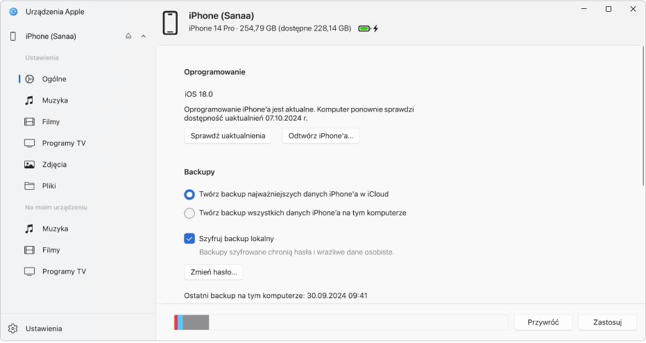 Urządzenie zaznaczone na pasku bocznym oraz wyświetlone w oknie opcje synchronizacji.