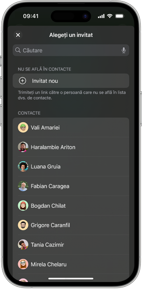 Ecranul Trimiteți invitații și o listă de contacte pe un iPhone.