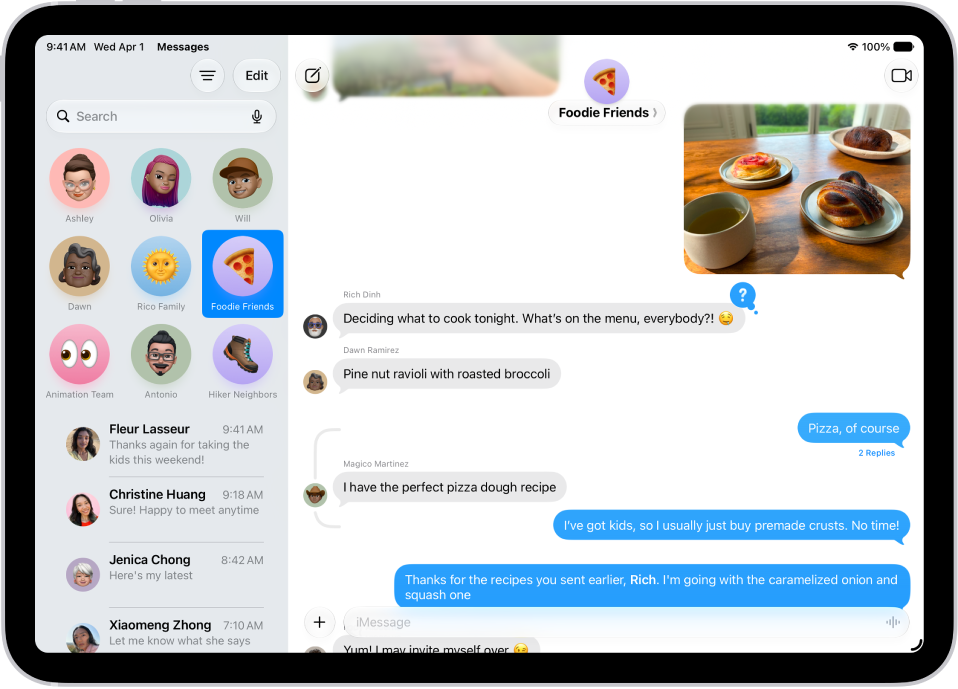 A group conversation in Messages.