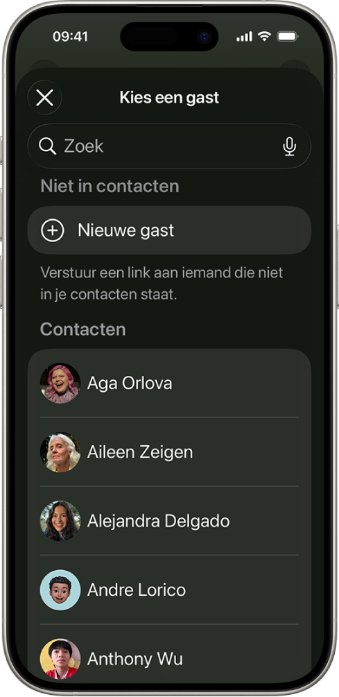 Het scherm 'Kies een gast' en een lijst met contactpersonen op een iPhone.