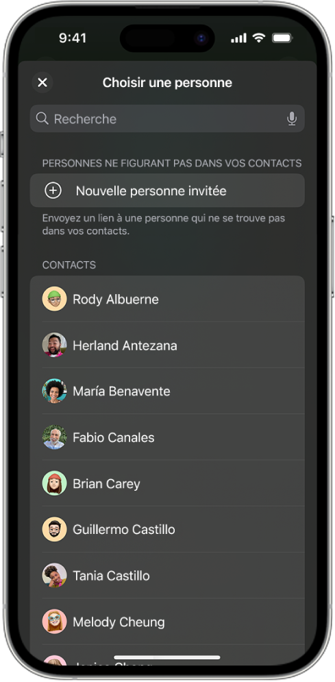 L’écran d’envoi d’invitations et une liste de contacts sur un iPhone.