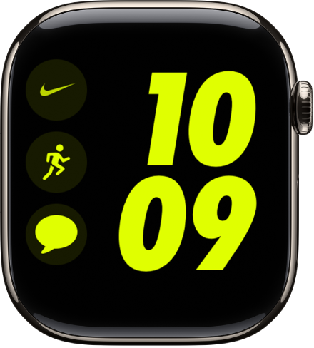 Ciferník Nike digitální. Napravo je velkými číslicemi zobrazen čas. Na levé straně je v levém horním rohu umístěná komplikace aplikace Nike, uprostřed komplikace Cvičení a&nbsp;dole komplikace Zprávy.