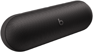 Beats&nbsp;Pill speaker in Black.