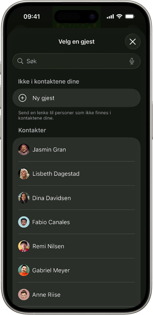 Send invitasjoner-skjermen og en liste med kontakter på en iPhone.