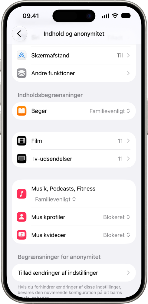 Skærmen Indhold og anonymitet i indstillingerne til Skærmtid, hvor der vises muligheder for indholdsbegrænsninger i apps som Bøger, Film m.fl.