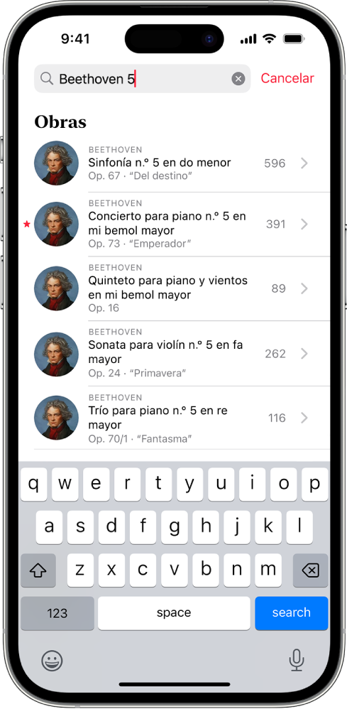 Un iPhone mostrando la pestaña Buscar en Apple Music Classical. En la parte superior de la pantalla está el campo de búsqueda, y debajo de este hay una lista de resultados.