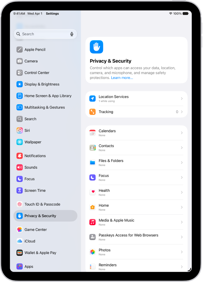 Der Bereich „Ortungsdienste“ in den Einstellungen „Datenschutz & Sicherheit“ mit Optionen für die Freigabe des Standorts deines iPad und Einstellungsoptionen für einzelne Apps.