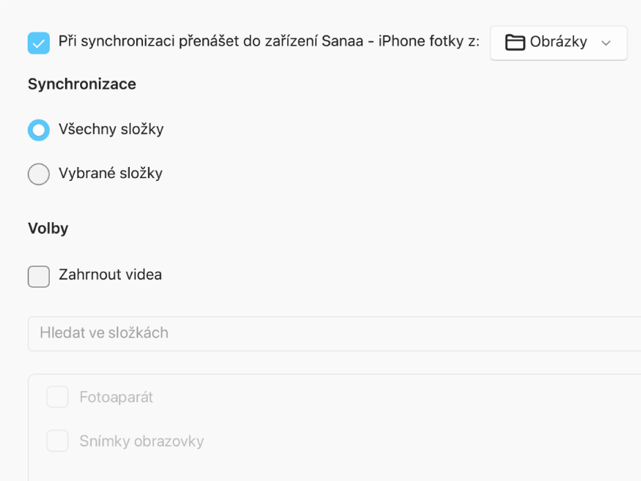 Přepínače pro „Všechny fotky a alba“ a Vybraná alba zobrazená se zaškrtávacími políčky „Jen oblíbené“, „Zahrnout videa“ a „Automaticky přidat fotografie ze zdroje“ níže.