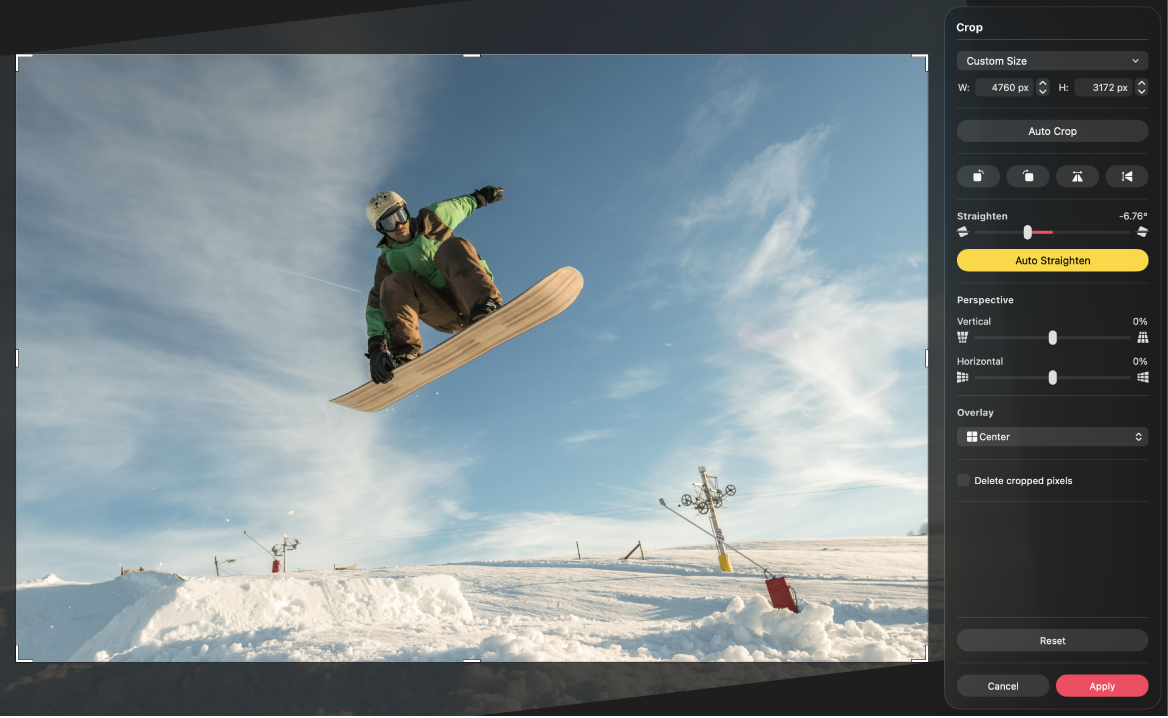 A photo in the canvas after the Auto Straighten adjustment has been applied.