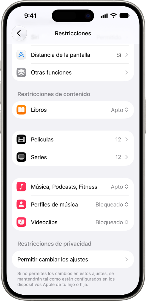 Pantalla de restricciones de contenido y privacidad de los ajustes de “Tiempo de uso”, donde se muestran las opciones de restricciones de contenido en sitios como Libros, Películas y más.
